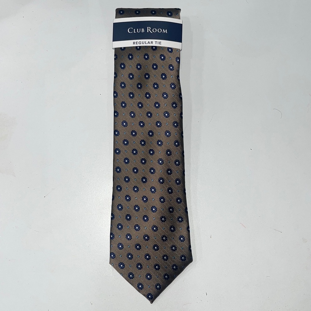 NWT Club Room Tan and Blue Geometric Tie